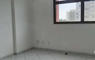 Imagem: O depósito possui 1 Vaga na garagem, 27m² de Área e está