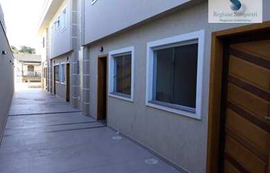 Imagem: A casa em condomínio possui 2 Dormitórios, 2 Banheiros, 2