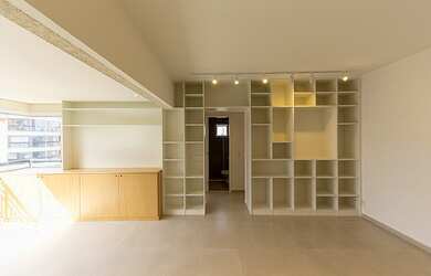 Imagem: O apartamento possui 2 Dormitórios, 2 Banheiros, 2 Vagas na