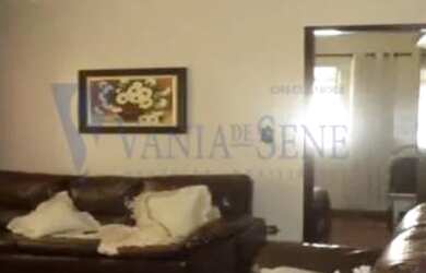 Imagem: A casa possui 4 Dormitórios, 1 Banheiro, 103m² de Área e