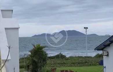 Imagem: A casa em condomínio possui 3 Dormitórios, 2 Banheiros, 4