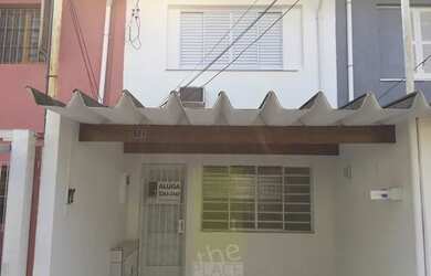 Imagem: A casa possui 2 Dormitórios, 2 Banheiros, 1 Vaga na garagem