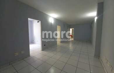 Imagem: O depósito para alugar possui 4 Vagas na garagem e 289m² de