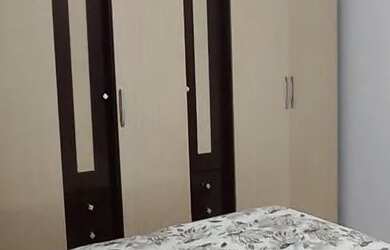 Imagem: A casa possui 2 Dormitórios, 1 Banheiro, 2 Vagas na garagem