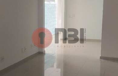 Imagem: O depósito possui 5 Vagas na garagem, 221m² de Área e está