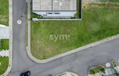 Imagem: O terreno possui 477m² de Área, Imóvel novo e está localizado