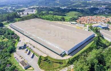 Imagem: O depósito possui 17.058m² de Área e está localizado em