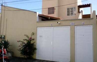 Imagem: A casa possui 2 Dormitórios, 1 Banheiro, 55m² de Área e está