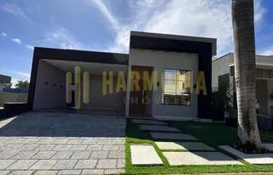 Imagem: A casa em condomínio possui 3 Dormitórios, 3 Banheiros, 2