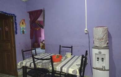 Imagem: A casa possui 2 Dormitórios, 1 Banheiro, 1 Vaga na garagem