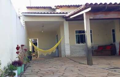 Imagem: A casa em condomínio possui 3 Dormitórios, 3 Banheiros, 2