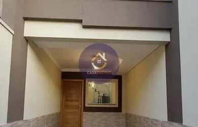 Imagem: A casa possui 2 Dormitórios, 3 Banheiros, 2 Vagas na garagem