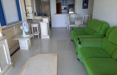 Imagem 13: Lindo apartamento alto padrão frente ao mar reformado