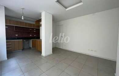 Imagem: O apartamento possui 1 Dormitório, 1 Banheiro, 1 Vaga na garagem