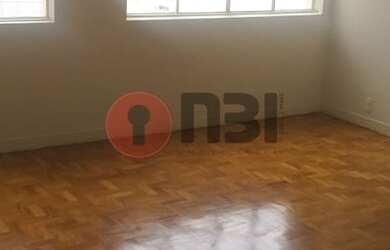 Imagem: O apartamento possui 3 Dormitórios, 2 Banheiros, 80m² de Área