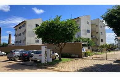 Imagem: O apartamento possui 1 Dormitório, 1 Banheiro, 1 Vaga na garagem