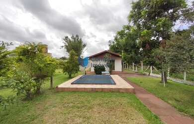 Imagem 3: Casa em terreno 20x90, com piscina e campo em Lami - Porto Alegre/RS