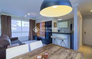 Imagem: O apartamento possui 2 Dormitórios, 1 Banheiro, 2 Vagas na