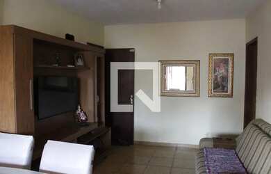 Imagem: A casa possui 5 Dormitórios, 3 Banheiros, 5 Vagas na garagem