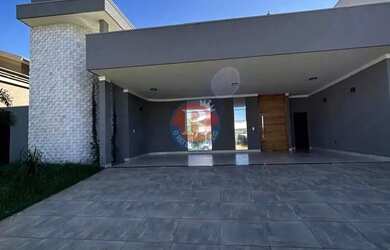 Imagem: A casa em condomínio possui 4 Dormitórios, 5 Banheiros, 4