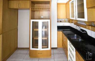 Imagem 8: Casa em Hípica. Piscina, Churrasqueira, Área de serviçoeLareira