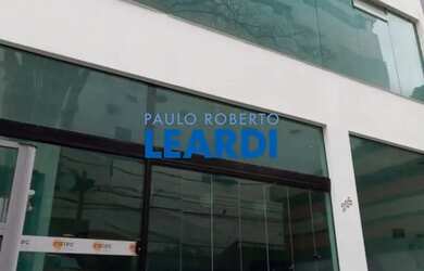 Imagem: O depósito possui 5 Vagas na garagem e 1000m² de Área e está