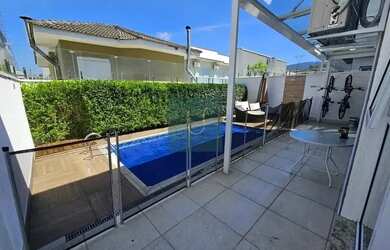 Imagem: A casa em condomínio possui 3 Dormitórios, 5 Banheiros, 4