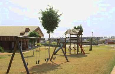 Imagem 8: Terreno de Esquina no Village Damha II - Frente para a Área de Lazer