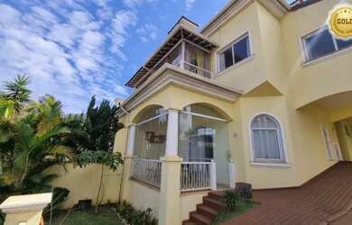 Imagem 5: Imóvel para aluguel tem 220 metros quadrados com 4 quartos