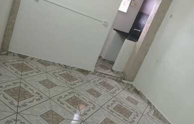 Imagem 4: Alugo kit net Parque Dez(bairro da união) incluso agua e luz