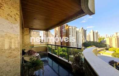 Imagem: O apartamento possui 4 Dormitórios, 5 Banheiros, 4 Vagas na