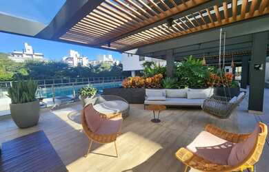 Imagem: O apartamento possui 2 Dormitórios, 2 Banheiros, 1 Vaga na