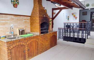 Imagem: A casa em condomínio possui 2 Dormitórios, 4 Banheiros, 5