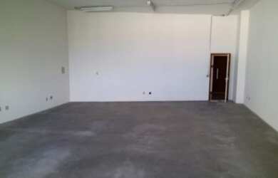 Imagem: O depósito possui 77m² de Área e está localizado em Santa