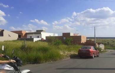 Imagem 5: Lote com excelente vizinhança por apenas $144.000 ou entrada mais 60...