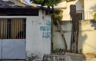 Imagem: A casa possui 2 Dormitórios, 2 Banheiros, 1 Vaga na garagem