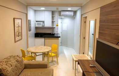 Imagem: O apartamento possui 1 Dormitório, 1 Banheiro, 1 Vaga na garagem