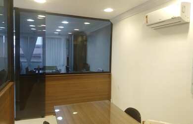 Imagem: O depósito possui 97m² de Área e está localizado em Centro