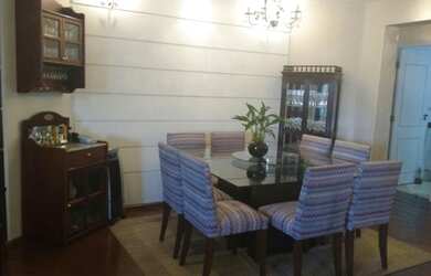 Imagem: O apartamento à venda possui 4 Dormitórios, 2 Banheiros, 2