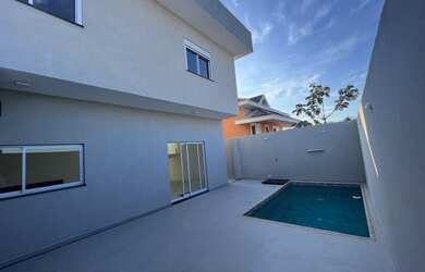 Imagem 5: Sobrado de alto padrão no condomínio Residencia Mantiqueira