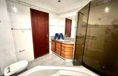 Imagem 14: Excelente Localização. Guarda roupa, 172m² de Área, 1 Vaga na garageme3...