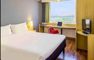 Imagem: O studio possui 1 Dormitório, 1 Banheiro, 1 Vaga na garagem