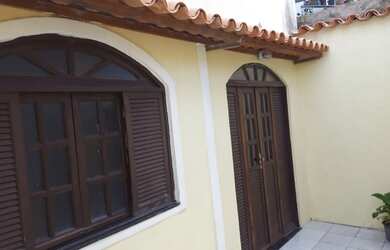 Imagem: A casa possui 2 Dormitórios, 1 Banheiro e 90m² de Área e