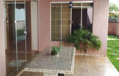 Imagem 1: CASA - PORTAL DO ALTO. Varanda, Área de serviço, 140m² de Áreae4 Vagas...