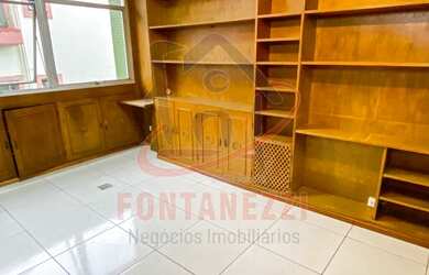 Imagem: O depósito possui 1 Vaga na garagem, 50m² de Área e está