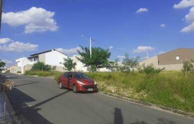 Imagem 9: Lote com excelente vizinhança por apenas $144.000 ou entrada mais 60...