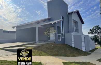 Imagem: A casa em condomínio possui 3 Dormitórios, 4 Banheiros, 4