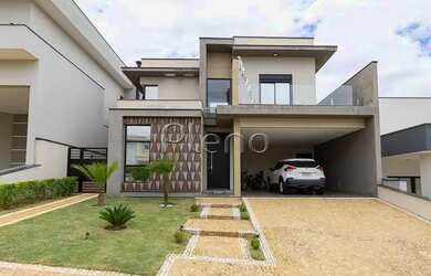 Imagem 2: Venda Casa com 254,00 metroQuadrado, 4 dormitório s , 2 vaga s . Swiss...