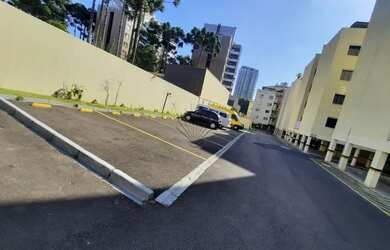 Imagem 1: Apartamento 03 dormitórios no Campo Comprido com excelente localização. Poucos metros da U