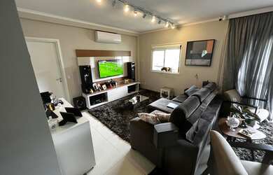 Imagem: O apartamento possui 3 Dormitórios, 5 Banheiros, 2 Vagas na